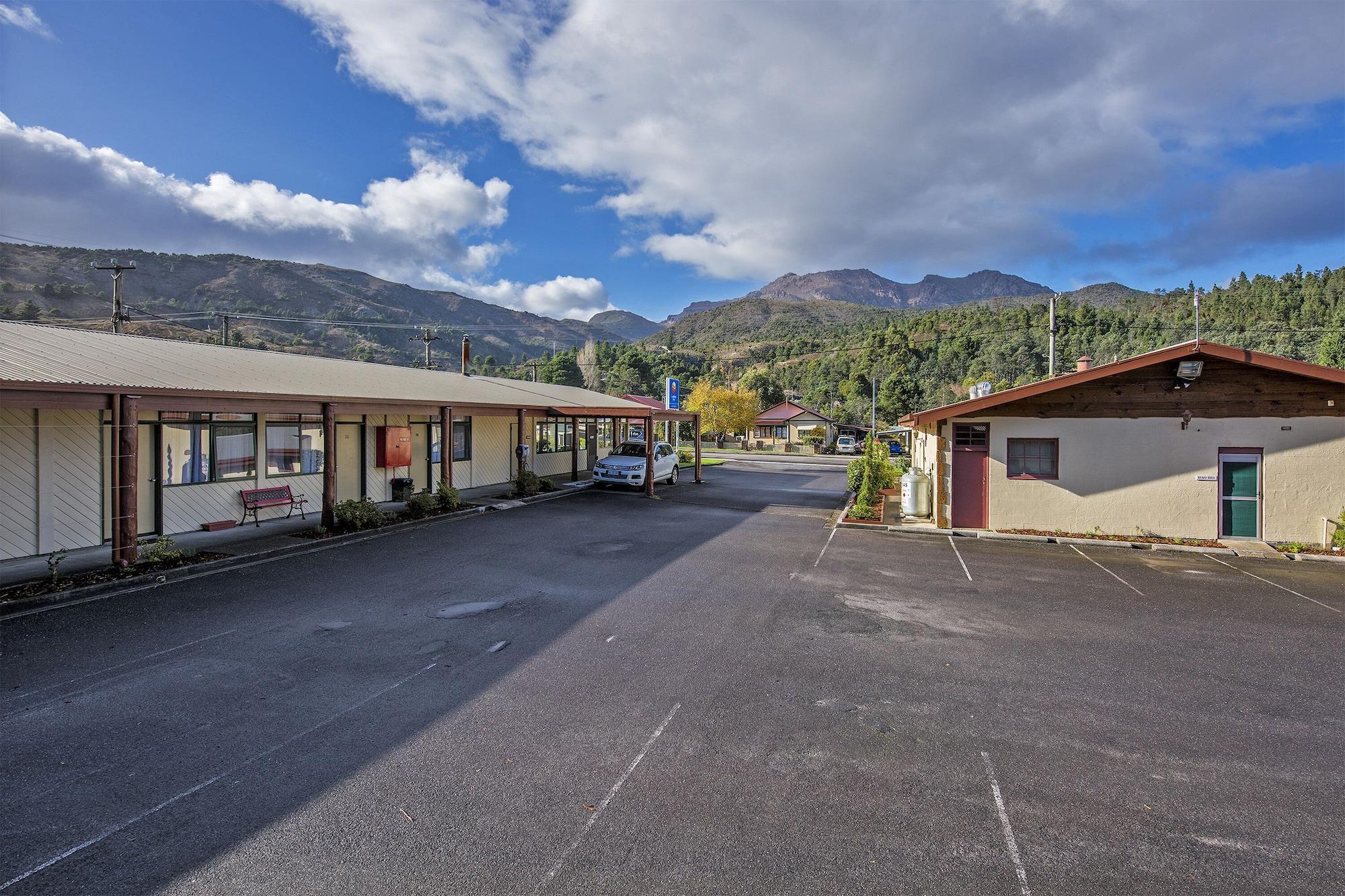 Gold Rush Inn Куинстаун Экстерьер фото
